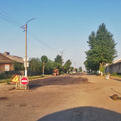 Сотрудников «Водоканала» привлекли к ответственности за задержку ремонта дороги в Осиповичах. Работы возобновились