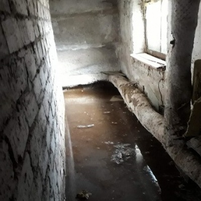 "Болото" в подвале 5-этажного дома по улице Первомайской
